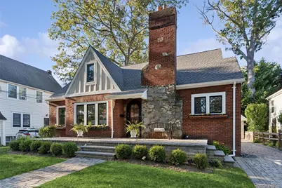 19 Margaret Boulevard, Merrick, NY 11566 - Photo 2