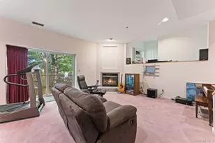 208 Boulder Ridge Rd, Scarsdale, NY 10583 - Photo 18