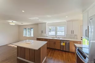 1460 Tyler Ave, East Meadow, NY 11554 - Photo 8