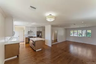 1460 Tyler Ave, East Meadow, NY 11554 - Photo 6