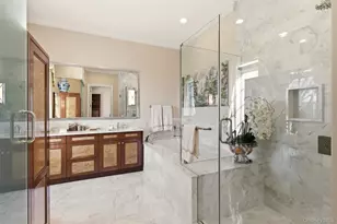 6000 Royal Ct, North Hills, NY 11040 - Photo 24