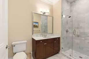 6000 Royal Ct, North Hills, NY 11040 - Photo 30