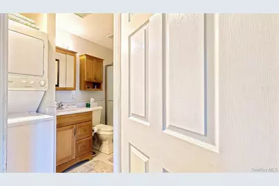 1020 Washington Green, New Windsor, NY 12553 - Photo 20