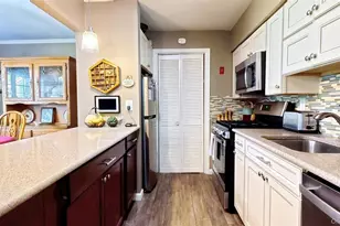 1020 Washington Green, New Windsor, NY 12553 - Photo 14