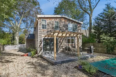 212 Lumber Ln, Bridgehampton, NY 11932 - Photo 32