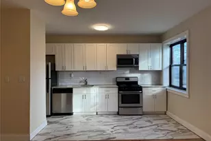 110 Stonelea Pl, New Rochelle, NY 10801 - Photo 2