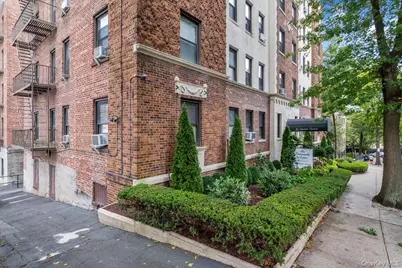 30 Windsor Terrace #4J, White Plains, NY 10601 - Photo 26