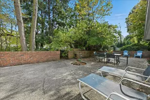 16 Ridge Dr E, Roslyn, NY 11576 - Photo 38