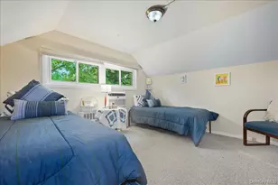 16 Ridge Dr E, Roslyn, NY 11576 - Photo 28