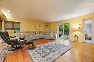 16 Ridge Dr E, Roslyn, NY 11576 - Photo 20