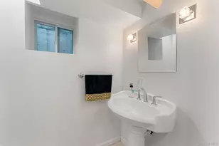 12 Hewitt Ave, Bronxville, NY 10708 - Photo 30