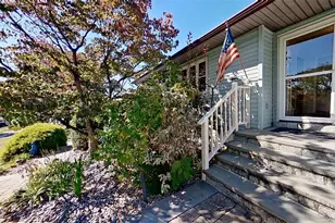 116 Edgehill Dr, Wappingers Falls, NY 12590 - Photo 2