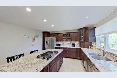 116 Edgehill Drive, Wappingers Falls, NY 12590 - Photo 10