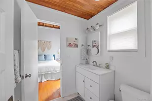 25 Atlantic Ave, Seaview, NY 11770 - Photo 10