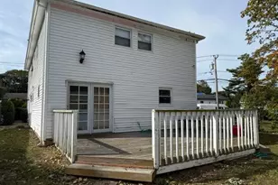 120 Lockwood Ave, Huntington, NY 11746 - Photo 14