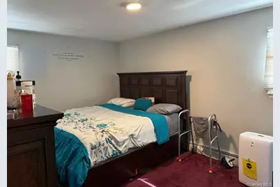 120 Lockwood Avenue, Huntington, NY 11746 - Photo 18