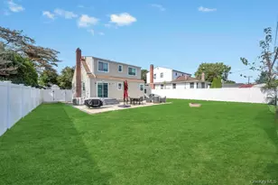 131 Lee Ave, Hicksville, NY 11801 - Photo 30