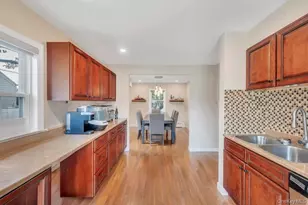 131 Lee Ave, Hicksville, NY 11801 - Photo 14