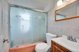 131 Lee Ave, Hicksville, NY 11801 - Photo 20