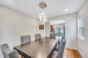 131 Lee Ave, Hicksville, NY 11801 - Photo 10