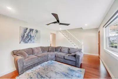 131 Lee Avenue, Hicksville, NY 11801 - Photo 4