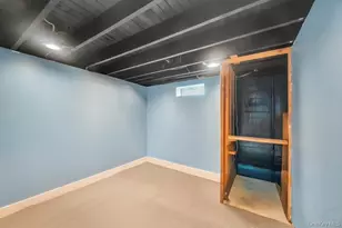 131 Lee Ave, Hicksville, NY 11801 - Photo 24