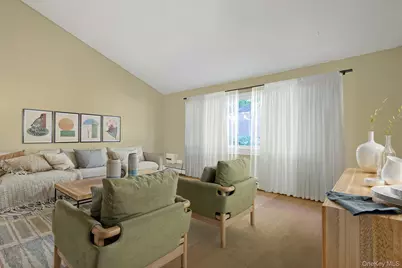 2887 Old Yorktown Road, Yorktown Heights, NY 10598 - Photo 8