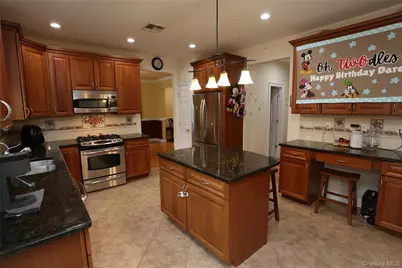 79 E Hall Avenue, New City, NY 10956 - Photo 18