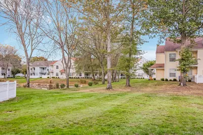 5 Fairview Circle, Middle Island, NY 11953 - Photo 18