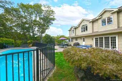 35 Columbus Avenue, Kings Park, NY 11754 - Photo 32