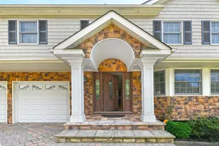 35 Columbus Ave, Kings Park, NY 11754 - Photo 4