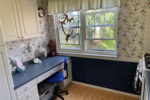 107 Mariners Way, Copiague, NY 11726 - Photo 12