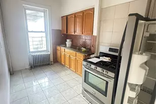 98 Logan St, Brooklyn, NY 11208 - Photo 8