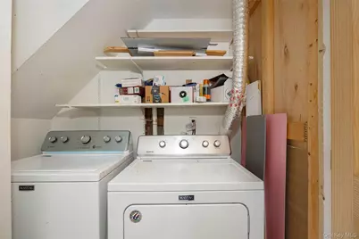 8 Sunny Brook Circle, Highland, NY 12528 - Photo 10