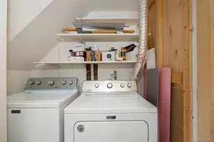 8 Sunnybrook Cir, Highland, NY 12528 - Photo 10