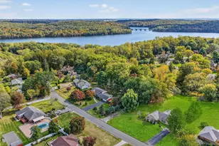 14 Halsey Pl, Valhalla, NY 10595 - Photo 44