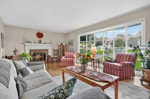 14 Halsey Pl, Valhalla, NY 10595 - Photo 10