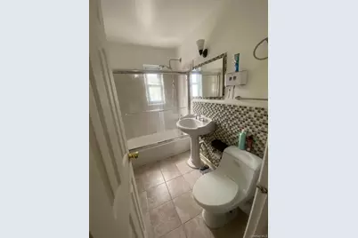 2923 N Mickle Avenue, Bronx, NY 10469 - Photo 4