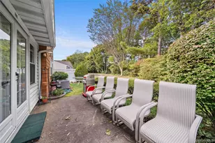 189 Revere Dr, Sayville, NY 11782 - Photo 12