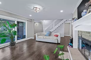 28 S Pine Lake Dr, Patchogue, NY 11772 - Photo 4