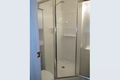 540 Oak Street, Copiague, NY 11726 - Photo 16