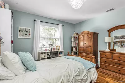 159 Soundview Drive, Port Washington, NY 11050 - Photo 24