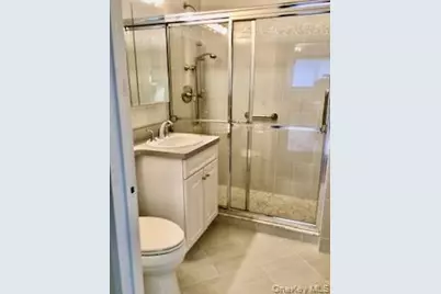 27110 Grand Central Parkway #2E, Floral Park, NY 11005 - Photo 8