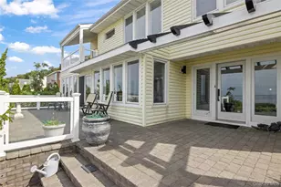 27 Mohring Bay Ct, Bayville, NY 11709 - Photo 4