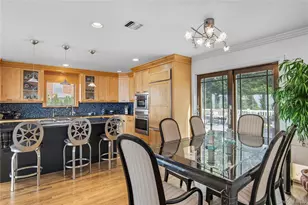 27 Mohring Bay Ct, Bayville, NY 11709 - Photo 12