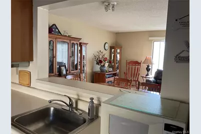 706 S Chelsea Cove #706, Hopewell Junction, NY 12533 - Photo 6