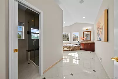 77 Hamlet Drive, Mount Sinai, NY 11766 - Photo 22