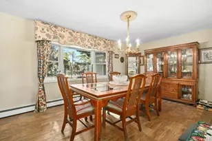 136 Connetquot Dr, Oakdale, NY 11769 - Photo 8