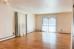 18 Granada Crescent, White Plains, NY 10603 - Photo 10