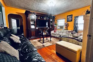 17 Flint Ave, Hempstead, NY 11550 - Photo 2